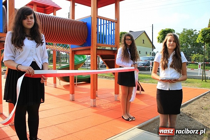 Zdjęcie w galerii na portalu naszraciborz.pl: Nowy plac zabaw w Markowicach! wiadomości z regionu