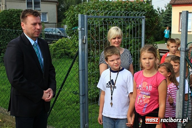 Zdjęcie w galerii na portalu naszraciborz.pl: Nowy plac zabaw w Markowicach! wiadomości z regionu