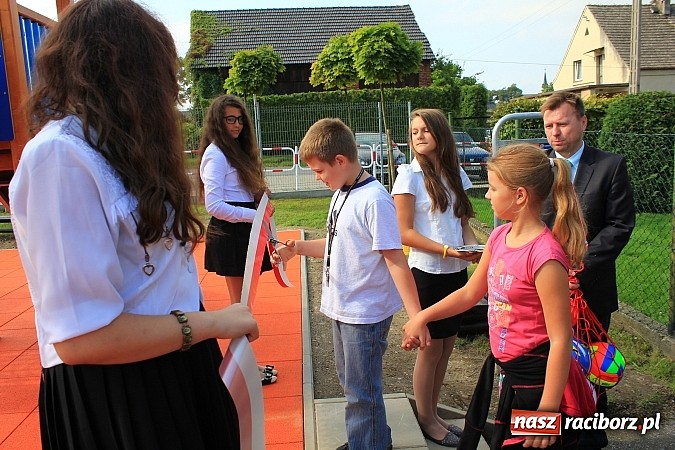 Zdjęcie w galerii na portalu naszraciborz.pl: Nowy plac zabaw w Markowicach! wiadomości z regionu