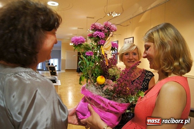 Zdjęcie w galerii na portalu naszraciborz.pl: Ptaki Zofii Wierchowicz w Galerii Sztuki Współczesnej w RCK wiadomości z regionu