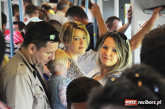 Zdjęcie w galerii na portalu naszraciborz.pl: Na dworcu zorganizowano I Piknik Kolejowy wiadomości z regionu