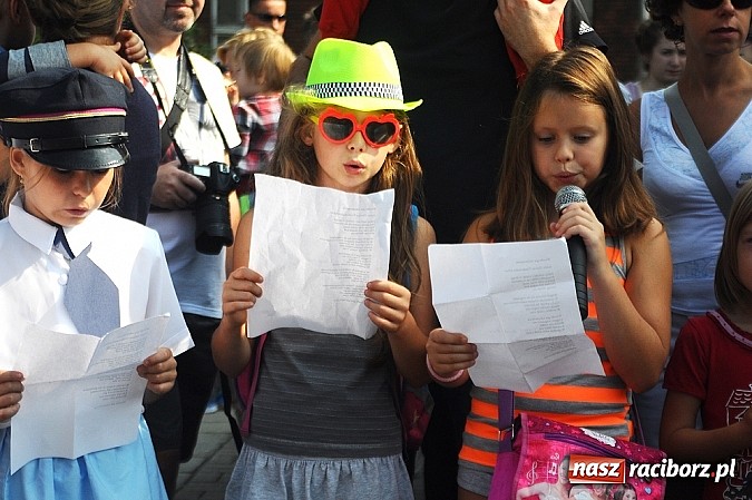 Zdjęcie w galerii na portalu naszraciborz.pl: Na dworcu zorganizowano I Piknik Kolejowy wiadomości z regionu