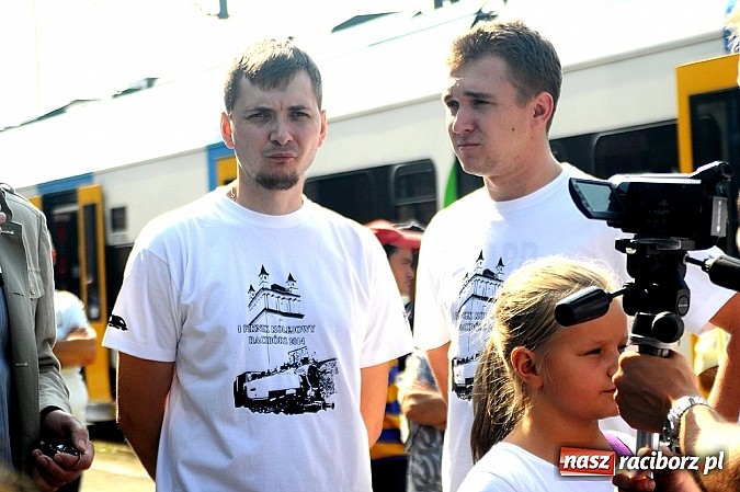 Zdjęcie w galerii na portalu naszraciborz.pl: Na dworcu zorganizowano I Piknik Kolejowy wiadomości z regionu