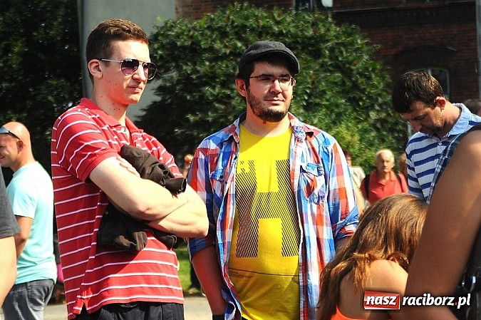 Zdjęcie w galerii na portalu naszraciborz.pl: Na dworcu zorganizowano I Piknik Kolejowy wiadomości z regionu