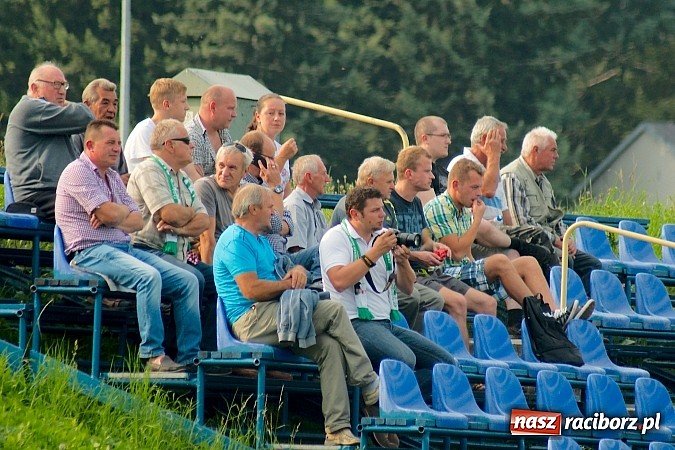 Zdjęcie w galerii na portalu naszraciborz.pl: Dwa gole Rosika zapewniły wygraną Rafako. Gaszowice zdetronizowane wiadomości z regionu