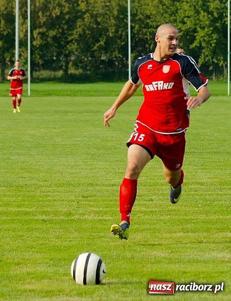 Zdjęcie w galerii na portalu naszraciborz.pl: Dwa gole Rosika zapewniły wygraną Rafako. Gaszowice zdetronizowane wiadomości z regionu