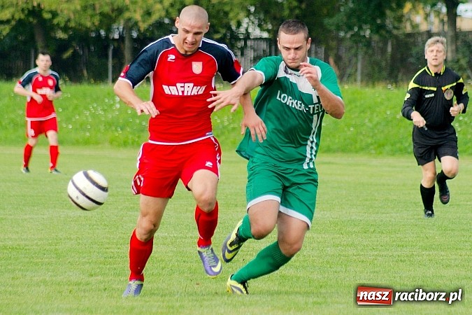 Zdjęcie w galerii na portalu naszraciborz.pl: Dwa gole Rosika zapewniły wygraną Rafako. Gaszowice zdetronizowane wiadomości z regionu