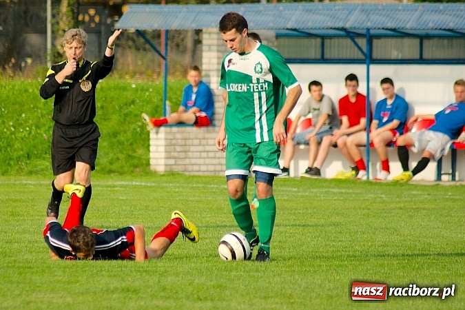 Zdjęcie w galerii na portalu naszraciborz.pl: Dwa gole Rosika zapewniły wygraną Rafako. Gaszowice zdetronizowane wiadomości z regionu