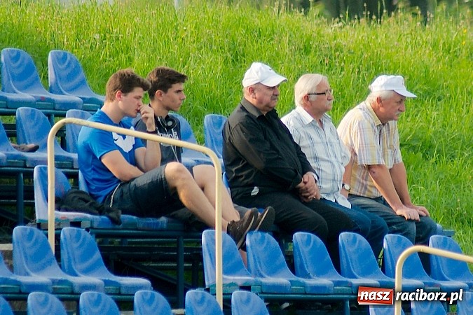 Zdjęcie w galerii na portalu naszraciborz.pl: Dwa gole Rosika zapewniły wygraną Rafako. Gaszowice zdetronizowane wiadomości z regionu