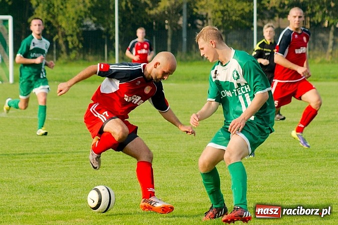 Zdjęcie w galerii na portalu naszraciborz.pl: Dwa gole Rosika zapewniły wygraną Rafako. Gaszowice zdetronizowane wiadomości z regionu