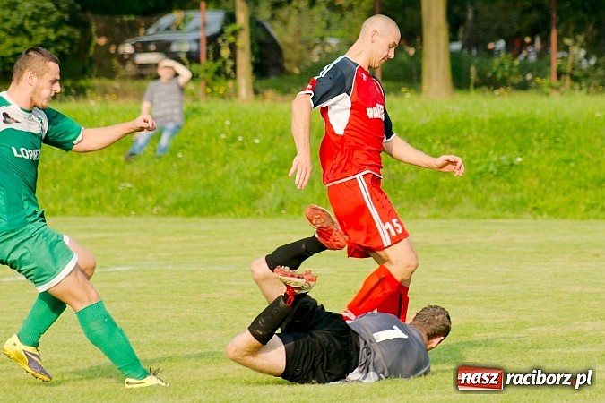 Zdjęcie w galerii na portalu naszraciborz.pl: Dwa gole Rosika zapewniły wygraną Rafako. Gaszowice zdetronizowane wiadomości z regionu