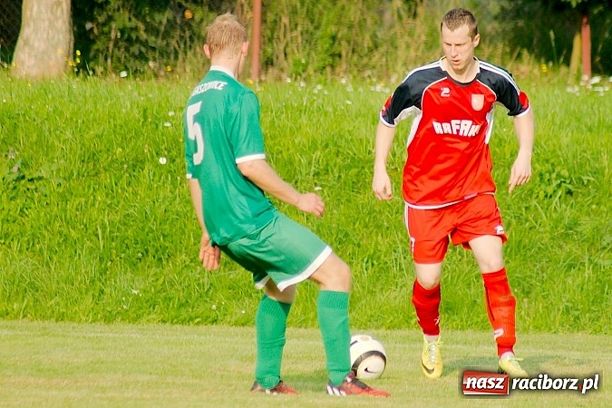 Zdjęcie w galerii na portalu naszraciborz.pl: Dwa gole Rosika zapewniły wygraną Rafako. Gaszowice zdetronizowane wiadomości z regionu