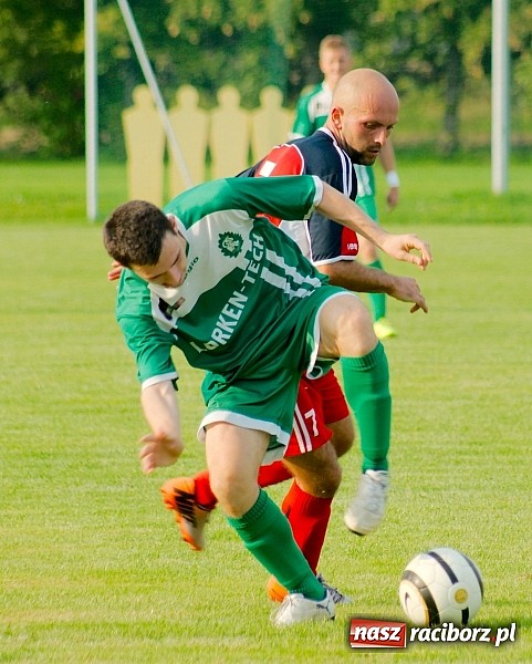 Zdjęcie w galerii na portalu naszraciborz.pl: Dwa gole Rosika zapewniły wygraną Rafako. Gaszowice zdetronizowane wiadomości z regionu