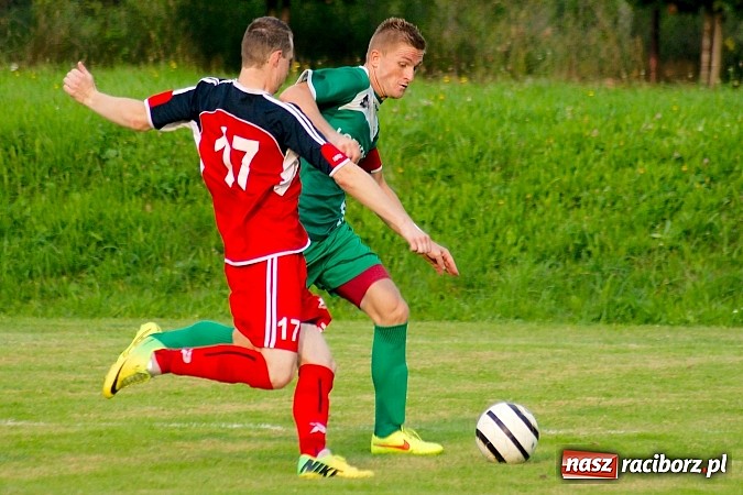 Zdjęcie w galerii na portalu naszraciborz.pl: Dwa gole Rosika zapewniły wygraną Rafako. Gaszowice zdetronizowane wiadomości z regionu