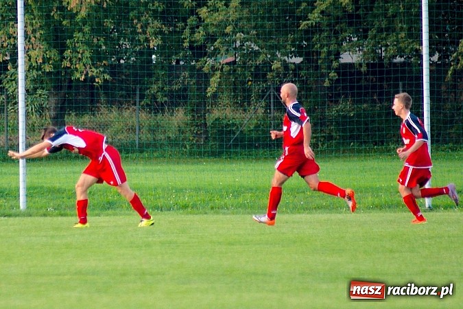 Zdjęcie w galerii na portalu naszraciborz.pl: Dwa gole Rosika zapewniły wygraną Rafako. Gaszowice zdetronizowane wiadomości z regionu