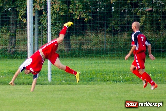 Zdjęcie w galerii na portalu naszraciborz.pl: Dwa gole Rosika zapewniły wygraną Rafako. Gaszowice zdetronizowane wiadomości z regionu