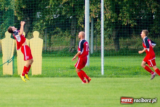 Zdjęcie w galerii na portalu naszraciborz.pl: Dwa gole Rosika zapewniły wygraną Rafako. Gaszowice zdetronizowane wiadomości z regionu