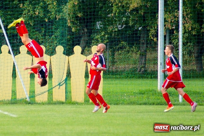 Zdjęcie w galerii na portalu naszraciborz.pl: Dwa gole Rosika zapewniły wygraną Rafako. Gaszowice zdetronizowane wiadomości z regionu