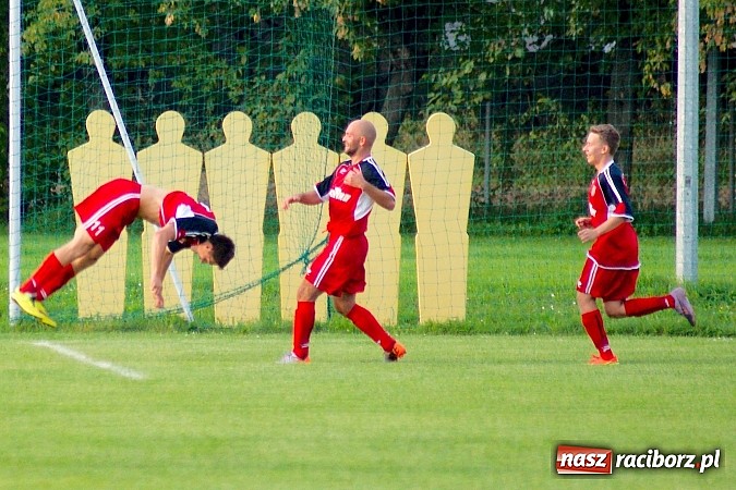 Zdjęcie w galerii na portalu naszraciborz.pl: Dwa gole Rosika zapewniły wygraną Rafako. Gaszowice zdetronizowane wiadomości z regionu