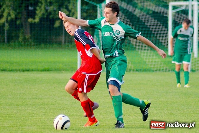 Zdjęcie w galerii na portalu naszraciborz.pl: Dwa gole Rosika zapewniły wygraną Rafako. Gaszowice zdetronizowane wiadomości z regionu