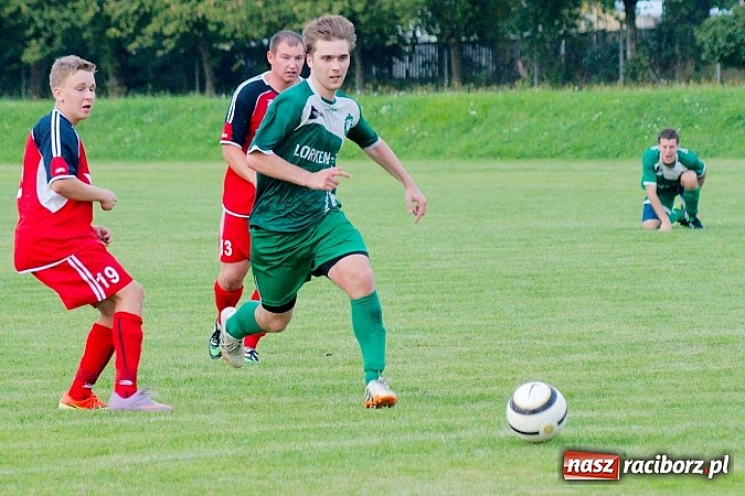 Zdjęcie w galerii na portalu naszraciborz.pl: Dwa gole Rosika zapewniły wygraną Rafako. Gaszowice zdetronizowane wiadomości z regionu