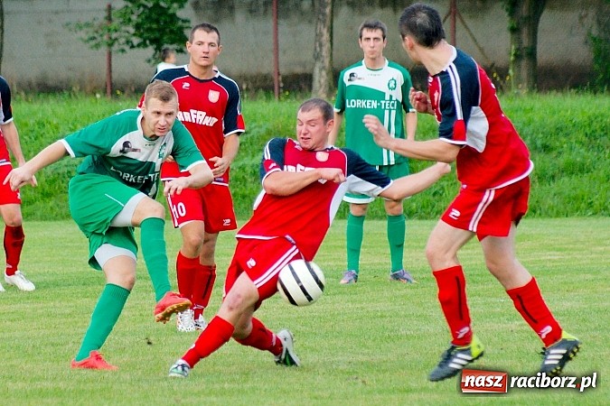 Zdjęcie w galerii na portalu naszraciborz.pl: Dwa gole Rosika zapewniły wygraną Rafako. Gaszowice zdetronizowane wiadomości z regionu