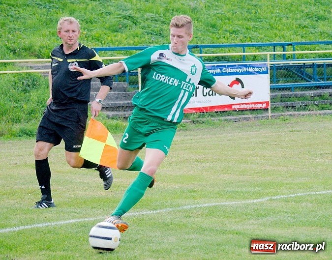 Zdjęcie w galerii na portalu naszraciborz.pl: Dwa gole Rosika zapewniły wygraną Rafako. Gaszowice zdetronizowane wiadomości z regionu