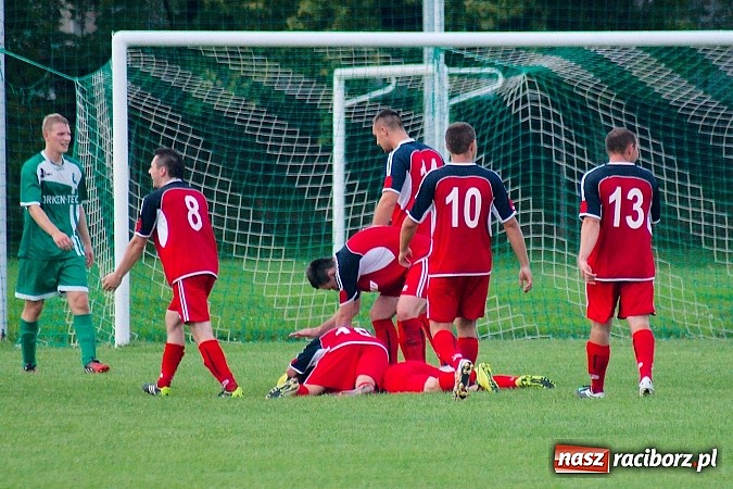 Zdjęcie w galerii na portalu naszraciborz.pl: Dwa gole Rosika zapewniły wygraną Rafako. Gaszowice zdetronizowane wiadomości z regionu