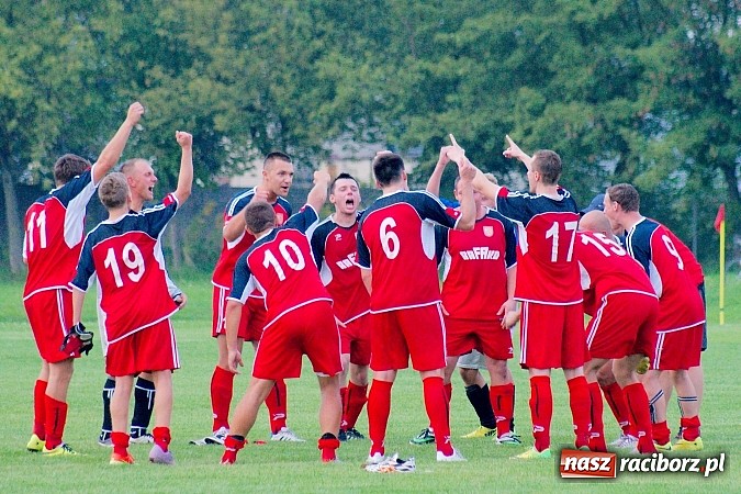 Zdjęcie w galerii na portalu naszraciborz.pl: Dwa gole Rosika zapewniły wygraną Rafako. Gaszowice zdetronizowane wiadomości z regionu