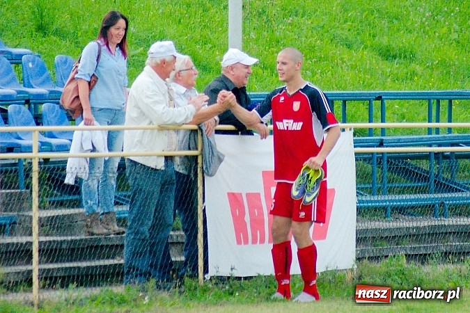 Zdjęcie w galerii na portalu naszraciborz.pl: Dwa gole Rosika zapewniły wygraną Rafako. Gaszowice zdetronizowane wiadomości z regionu