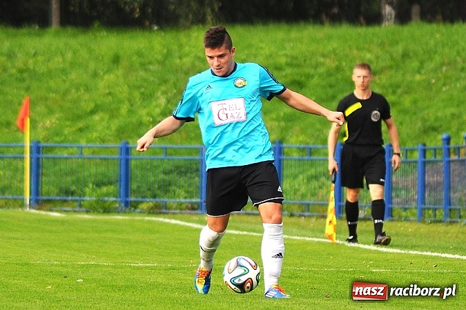 Zdjęcie w galerii na portalu naszraciborz.pl: Hat-trick Łukasza Bawoła dał zwycięstwo Unii wiadomości z regionu