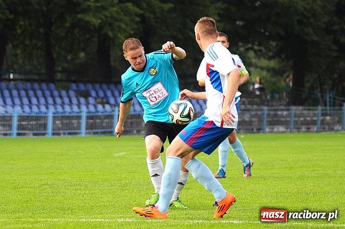 Zdjęcie w galerii na portalu naszraciborz.pl: Hat-trick Łukasza Bawoła dał zwycięstwo Unii wiadomości z regionu