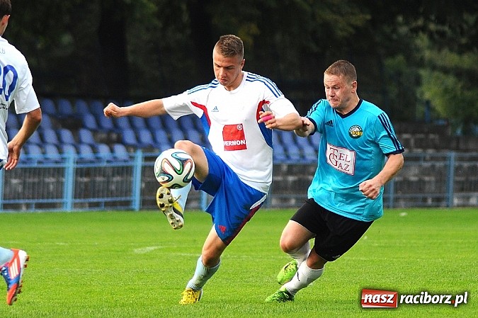 Zdjęcie w galerii na portalu naszraciborz.pl: Hat-trick Łukasza Bawoła dał zwycięstwo Unii wiadomości z regionu