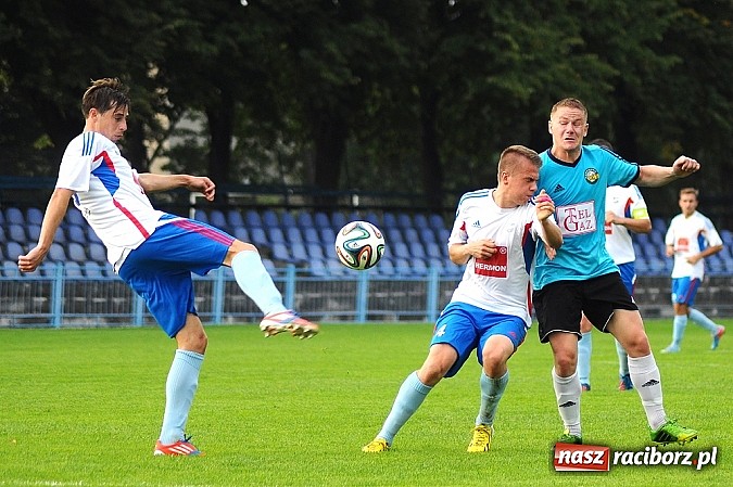 Zdjęcie w galerii na portalu naszraciborz.pl: Hat-trick Łukasza Bawoła dał zwycięstwo Unii wiadomości z regionu