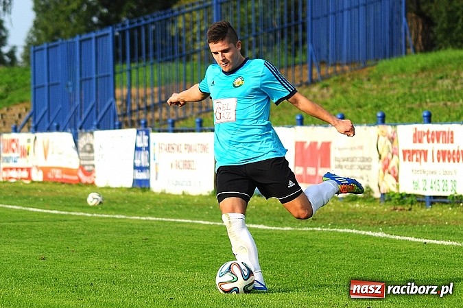 Zdjęcie w galerii na portalu naszraciborz.pl: Hat-trick Łukasza Bawoła dał zwycięstwo Unii wiadomości z regionu
