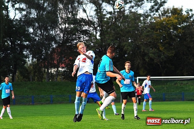Zdjęcie w galerii na portalu naszraciborz.pl: Hat-trick Łukasza Bawoła dał zwycięstwo Unii wiadomości z regionu