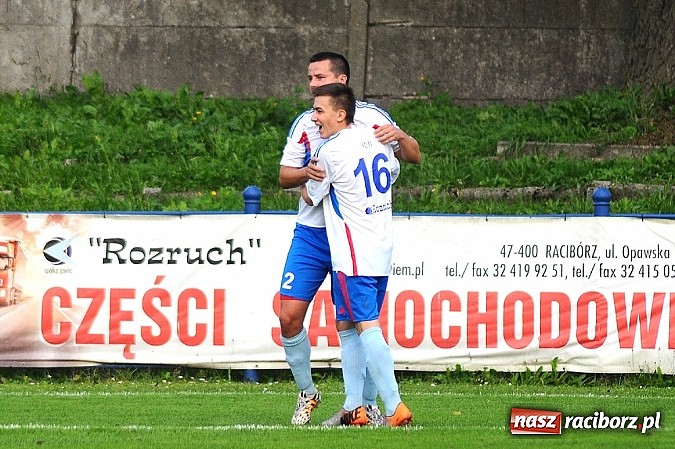 Zdjęcie w galerii na portalu naszraciborz.pl: Hat-trick Łukasza Bawoła dał zwycięstwo Unii wiadomości z regionu