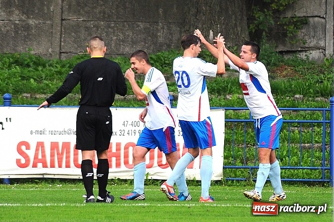 Zdjęcie w galerii na portalu naszraciborz.pl: Hat-trick Łukasza Bawoła dał zwycięstwo Unii wiadomości z regionu