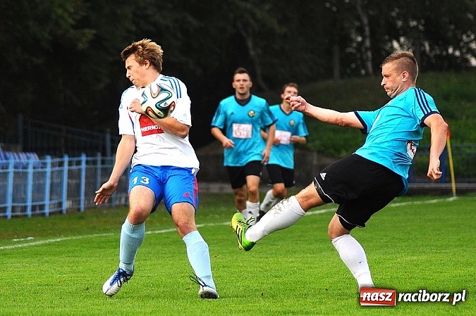 Zdjęcie w galerii na portalu naszraciborz.pl: Hat-trick Łukasza Bawoła dał zwycięstwo Unii wiadomości z regionu