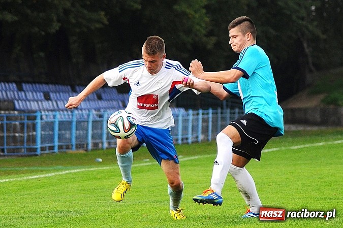 Zdjęcie w galerii na portalu naszraciborz.pl: Hat-trick Łukasza Bawoła dał zwycięstwo Unii wiadomości z regionu