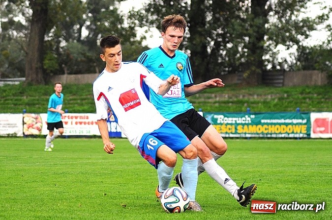 Zdjęcie w galerii na portalu naszraciborz.pl: Hat-trick Łukasza Bawoła dał zwycięstwo Unii wiadomości z regionu