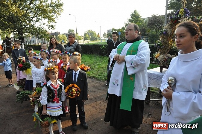 Zdjęcie w galerii na portalu naszraciborz.pl: Dożynki parafialne Płoni i Obory wiadomości z regionu
