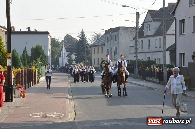 Zdjęcie w galerii na portalu naszraciborz.pl: Dożynki parafialne Płoni i Obory wiadomości z regionu