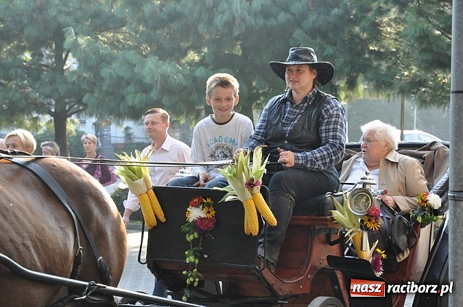 Zdjęcie w galerii na portalu naszraciborz.pl: Dożynki parafialne Płoni i Obory wiadomości z regionu