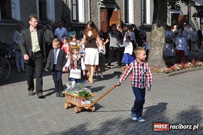 Zdjęcie w galerii na portalu naszraciborz.pl: Dożynki parafialne Płoni i Obory wiadomości z regionu