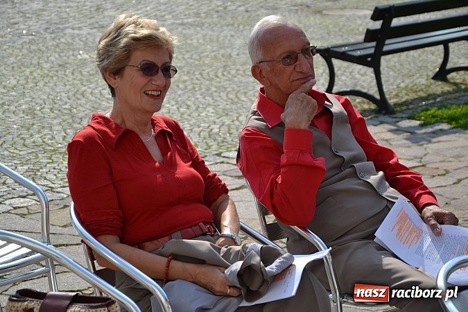 Zdjęcie w galerii na portalu naszraciborz.pl: Narodowe Czytanie na Zamku Piastowskim już za nami  wiadomości z regionu