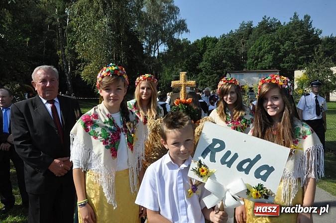 Zdjęcie w galerii na portalu naszraciborz.pl: Jankowice gospodarzem gminnych dożynek Kuźni Raciborskiej - fotorelacja wiadomości z regionu