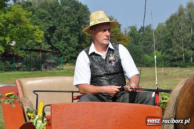 Zdjęcie w galerii na portalu naszraciborz.pl: Jankowice gospodarzem gminnych dożynek Kuźni Raciborskiej - fotorelacja wiadomości z regionu
