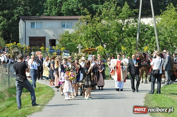 Zdjęcie w galerii na portalu naszraciborz.pl: Jankowice gospodarzem gminnych dożynek Kuźni Raciborskiej - fotorelacja wiadomości z regionu