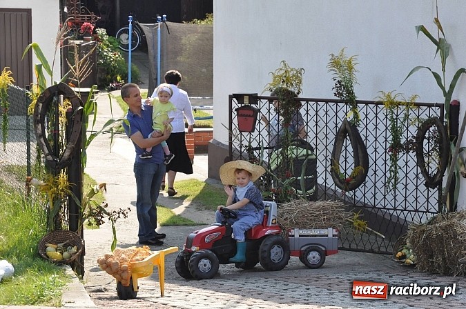 Zdjęcie w galerii na portalu naszraciborz.pl: Jankowice gospodarzem gminnych dożynek Kuźni Raciborskiej - fotorelacja wiadomości z regionu